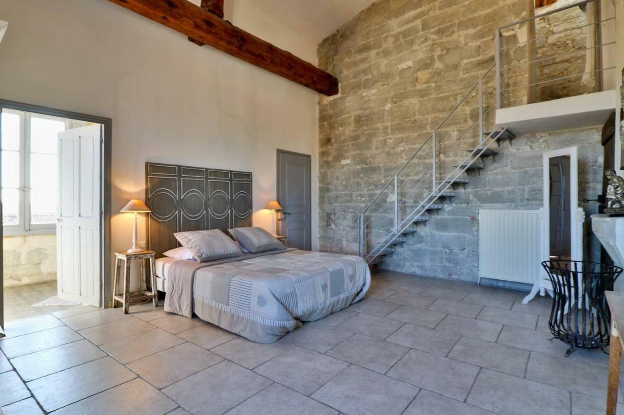 Bed and Breakfast Le Posterlon Caumont-sur-Durance Zewnętrze zdjęcie